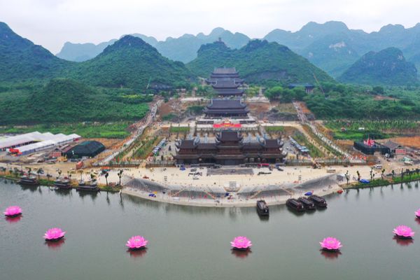 TOUR TAM CHÚC - ĐẦM VÂN LONG